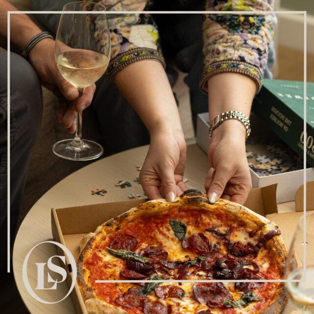 Why fight the crowds? Order delicious takeout and enjoy a relaxing night at The Lincoln Suites. Your spacious suite and plush amenities await.

-

#londondiraies #londonescapes #londonhotel
#coventgarden #londonwestend #westendshows
#westendhotel #luxurysuites #newhotel #holborn
#kingsway #opening #hotel #luxurylondon #londonhotel
#london #londonhotels #visitlondon #hotellife
#londonlife #londonist #centrallondon #holbornhotel
#discoverlondon #outinlondon #CentralLondonCharm
#TheLincolnExperience #LondonWeekend #TakeawayTreats #TheLincolnSuites