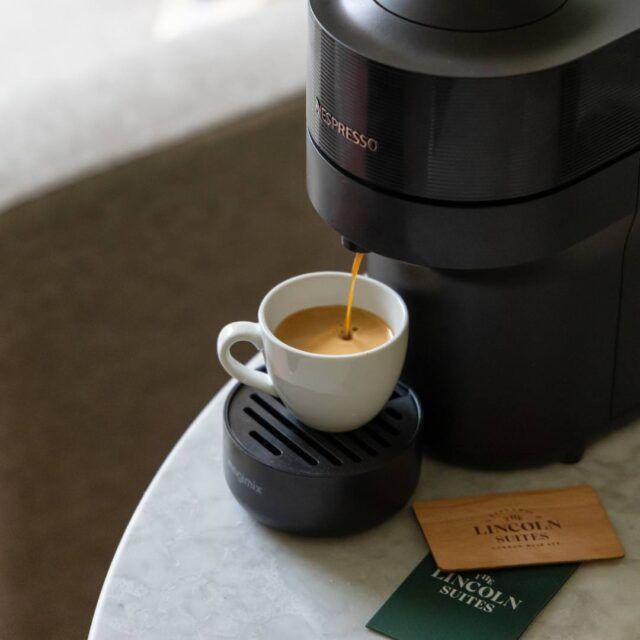 Boutique living at its best – Lincoln Suites Hotel in Holborn! 💖 Stylish studios, fully equipped kitchens, and the luxury of an espresso machine.
